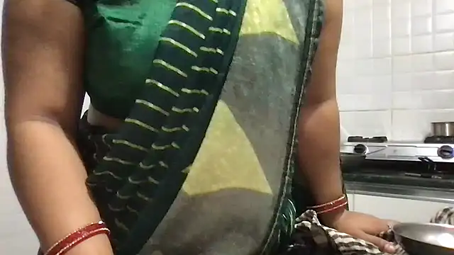 Riyasingh9 online show from July 2026 04:52:02 AM