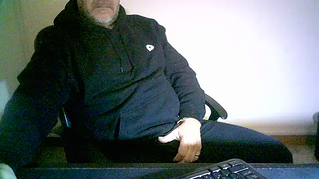 Snapshot of Greek_Passion chatting on April 2026 09:36:01 AM Greek Passion online show from April 2026 09:36:01 AM