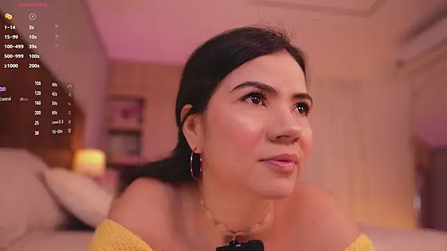 Snapshot of tatikiss_ chatting on November 2025 11:57:02 AM tatikiss online show from November 2025 11:57:02 AM