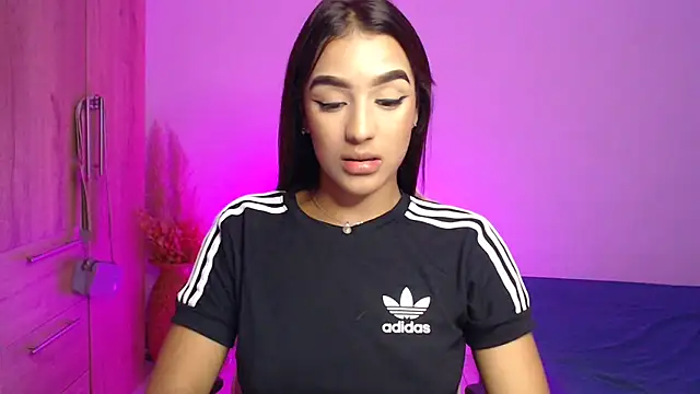 GiltRosebush online show from January 2025 11:08:01 PM