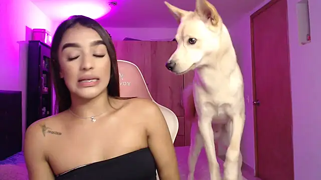 GiltRosebush online show from January 2025 03:05:02 AM