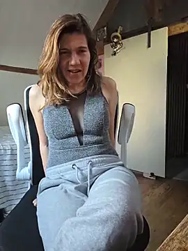 Lina lou4 online show from February 2026 03:15:02 PM