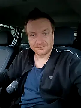 Snapshot of 82liska chatting on April 2026 05:22:02 PM 82liska online show from April 2026 05:22:02 PM