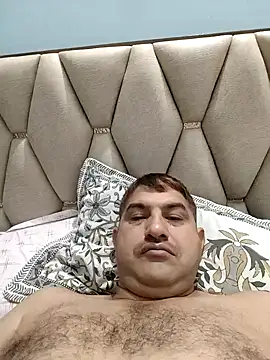 Snapshot of Amandev7 chatting on April 2026 09:52:01 PM Amandev7 online show from April 2026 09:52:01 PM