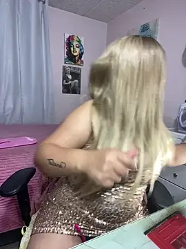 Snapshot of Melissa_Bianco chatting on December 2024 05:18:02 AM Melissa Bianco online show from December 2024 05:18:02 AM