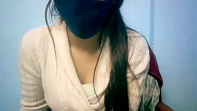 lovelydesi21 online show from December 2024 02:05:02 PM