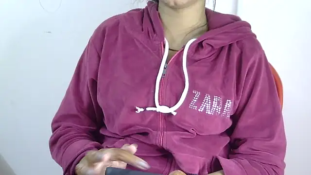 lovelydesi21 online show from February 2026 04:57:02 PM