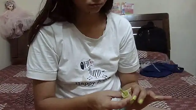 lovelydesi21 online show from April 2026 07:20:01 AM