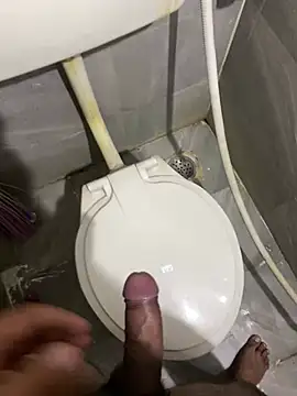 Rahuldhe22 online show from December 2024 08:03:02 PM