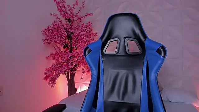 cora 22 online show from February 2026 01:18:02 PM