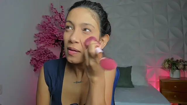 cora 22 online show from April 2026 01:05:01 PM