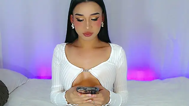 FuckDoll Nathalie online show from October 2025 05:57:01 PM