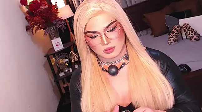 Snapshot of Bitch_Fowler69 chatting on December 2024 07:30:02 PM Bitch Fowler69 online show from December 2024 07:30:02 PM