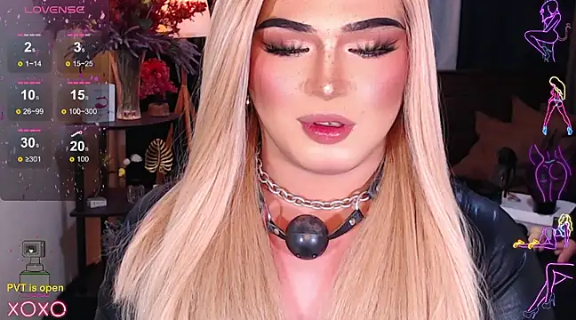 Snapshot of Bitch_Fowler69 chatting on February 2025 10:42:02 PM Bitch Fowler69 online show from February 2025 10:42:02 PM