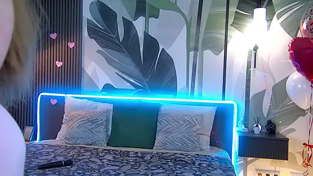 Snapshot of RubyValen chatting on March 2025 01:05:01 AM RubyValen online show from March 2025 01:05:01 AM