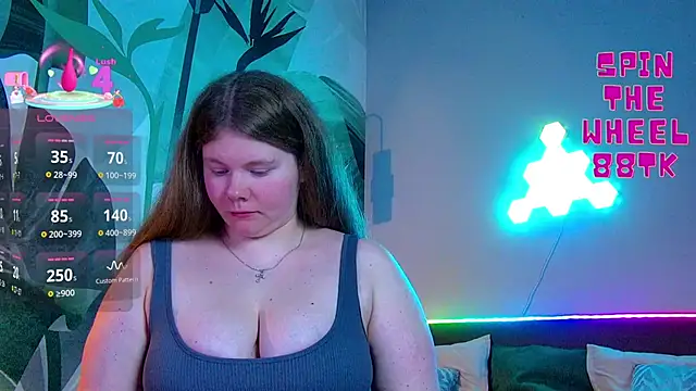 Snapshot of RubyValen chatting on September 2025 01:07:01 AM RubyValen online show from September 2025 01:07:01 AM