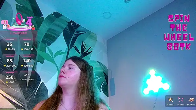 Snapshot of RubyValen chatting on October 2025 01:03:01 AM RubyValen online show from October 2025 01:03:01 AM