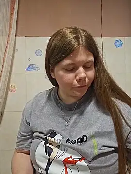 Snapshot of RubyValen chatting on November 2025 06:50:01 PM RubyValen online show from November 2025 06:50:01 PM