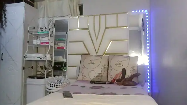 SexyyNana online show from March 2026 03:43:01 AM