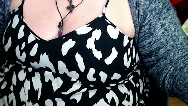 mayasmith online show from February 2026 07:10:02 PM