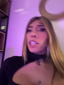 Snapshot of caroline_cossei chatting on December 2024 09:55:02 AM caroline cossei online show from December 2024 09:55:02 AM