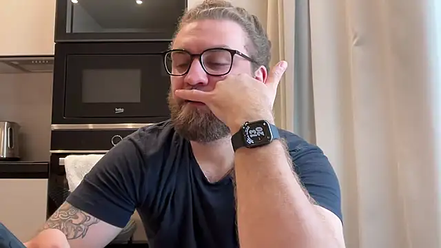 Snapshot of Bear_bear_ chatting on April 2026 10:20:02 AM Bear bear online show from April 2026 10:20:02 AM