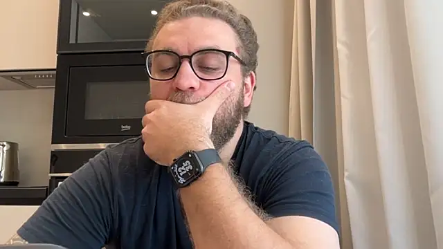 Snapshot of Bear_bear_ chatting on April 2026 09:35:01 AM Bear bear online show from April 2026 09:35:01 AM