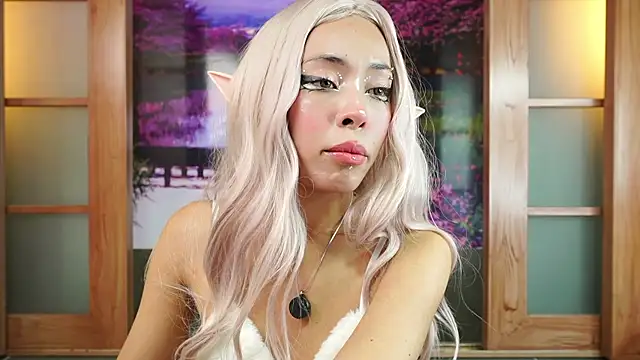 miss  maria online show from September 2025 05:57:01 PM