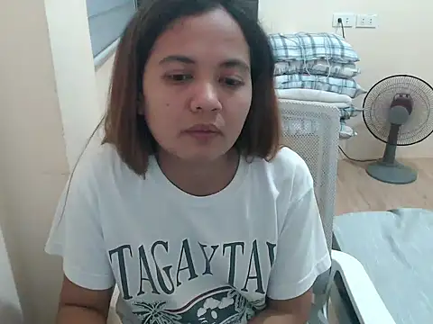 Snapshot of xTheLastVIRGINx chatting on April 2026 03:06:01 PM xTheLastVIRGINx online show from April 2026 03:06:01 PM