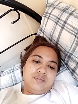 Snapshot of xTheLastVIRGINx chatting on April 2026 12:13:02 AM xTheLastVIRGINx online show from April 2026 12:13:02 AM