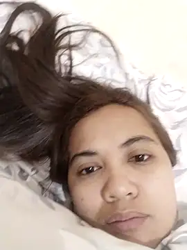 Snapshot of xTheLastVIRGINx chatting on April 2026 07:38:02 PM xTheLastVIRGINx online show from April 2026 07:38:02 PM