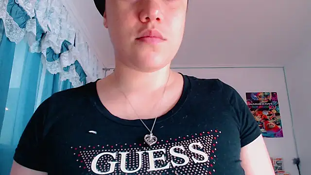 Snapshot of Emmy_Ruiz chatting on December 2024 05:26:02 PM Emmy Ruiz online show from December 2024 05:26:02 PM