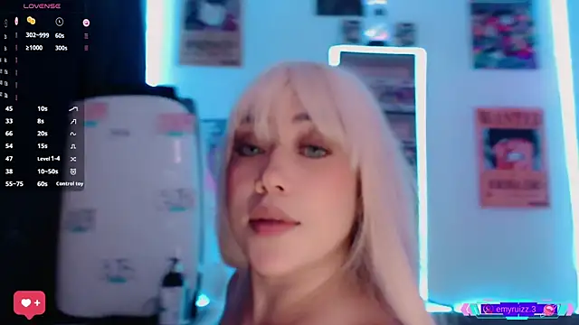 Snapshot of Emmy_Ruiz chatting on March 2025 01:17:02 AM Emmy Ruiz online show from March 2025 01:17:02 AM