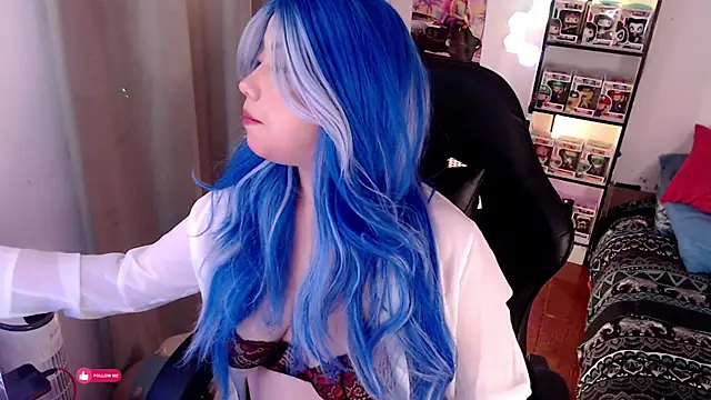 Snapshot of Emmy_Ruiz chatting on December 2025 12:41:02 AM Emmy Ruiz online show from December 2025 12:41:02 AM