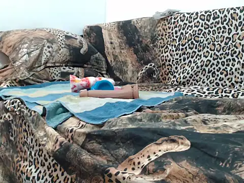 0anal21 online show from October 2025 05:53:02 PM