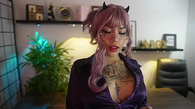 Snapshot of Scarlett_collins02 chatting on April 2026 01:20:02 AM Scarlett collins02 online show from April 2026 01:20:02 AM