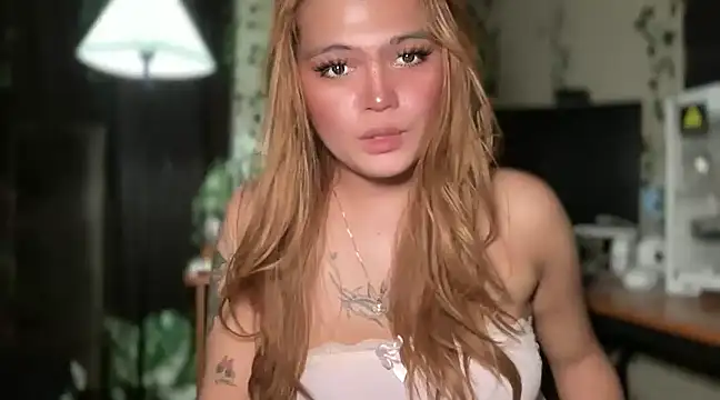 Claire Brooke online show from February 2025 07:25:02 PM