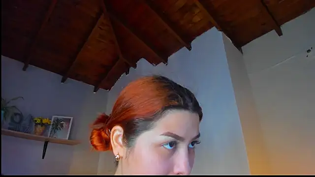 Gretta Queen online show from April 2026 05:01:02 PM