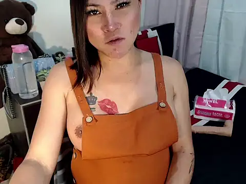 Snapshot of imyours-chenxx chatting on April 2026 01:33:02 PM imyours-chenxx online show from April 2026 01:33:02 PM