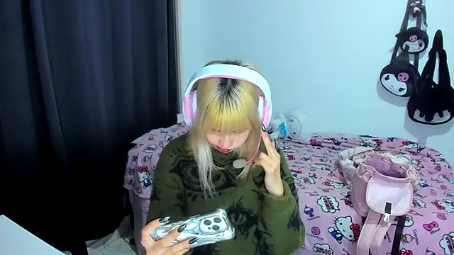 Snapshot of Akane-Mou chatting on November 2025 02:25:02 AM Akane-Mou online show from November 2025 02:25:02 AM