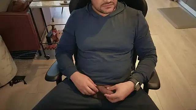 HungandThickLatin online show from November 2025 07:23:01 PM