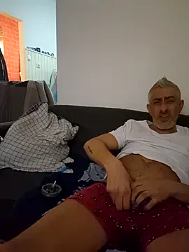 cuci45 online show from November 2025 04:07:02 PM