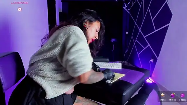 Snapshot of ink_demonxxx chatting on October 2025 07:15:01 AM ink demonxxx online show from October 2025 07:15:01 AM