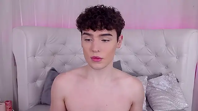 Snapshot of RobbyCharming chatting on October 2025 03:47:02 AM RobbyCharming online show from October 2025 03:47:02 AM