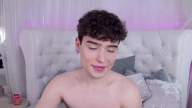 Snapshot of RobbyCharming chatting on November 2025 03:49:02 AM RobbyCharming online show from November 2025 03:49:02 AM