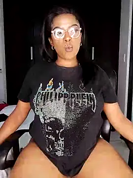 Snapshot of Lalakin90 chatting on February 2025 05:05:01 AM Lalakin90 online show from February 2025 05:05:01 AM