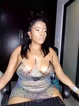 Snapshot of Lalakin90 chatting on March 2025 06:33:02 PM Lalakin90 online show from March 2025 06:33:02 PM