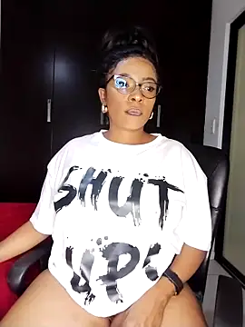 Snapshot of Lalakin90 chatting on March 2025 07:37:02 PM Lalakin90 online show from March 2025 07:37:02 PM