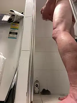 Snapshot of OSIRlS chatting on October 2025 12:14:02 PM OSIRlS online show from October 2025 12:14:02 PM