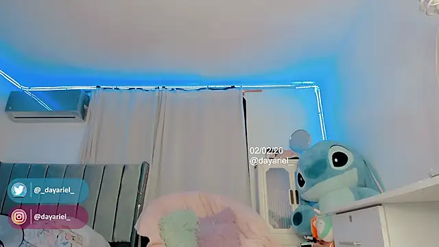 Snapshot of Yellowranger1 chatting on February 2026 03:04:01 AM Yellowranger1 online show from February 2026 03:04:01 AM